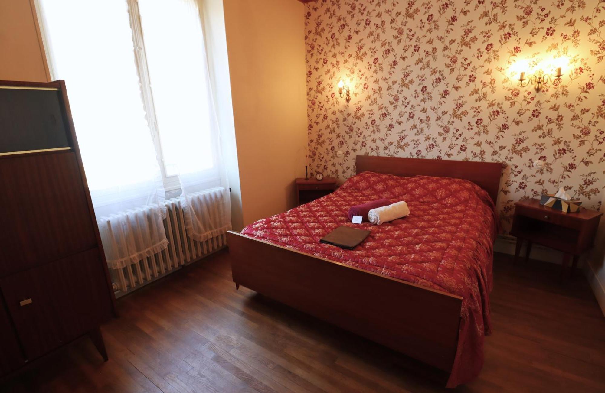 Location De Chambres Bienvenue Chez Meme Треньи Экстерьер фото